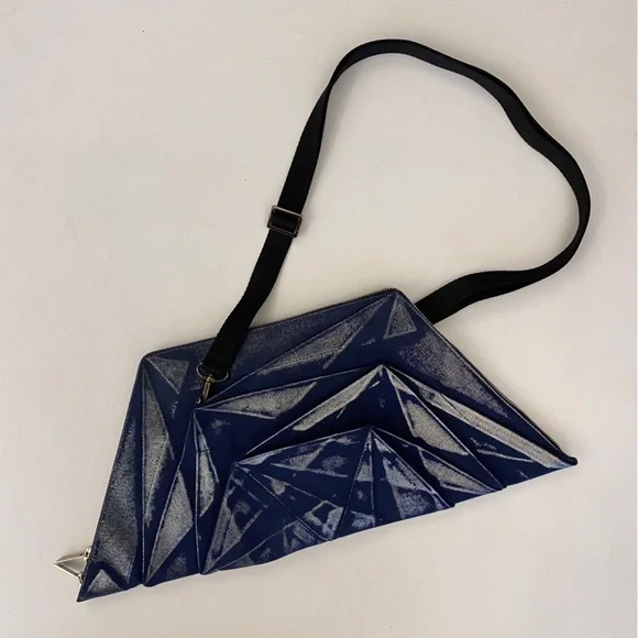 Issey‎ Miyake132 5 Origami Folded Cluch Convertible Shoulder Bag Navy Silver